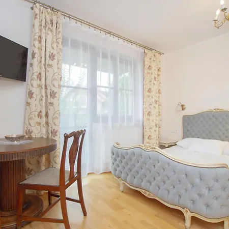 Guest house Porto 3*